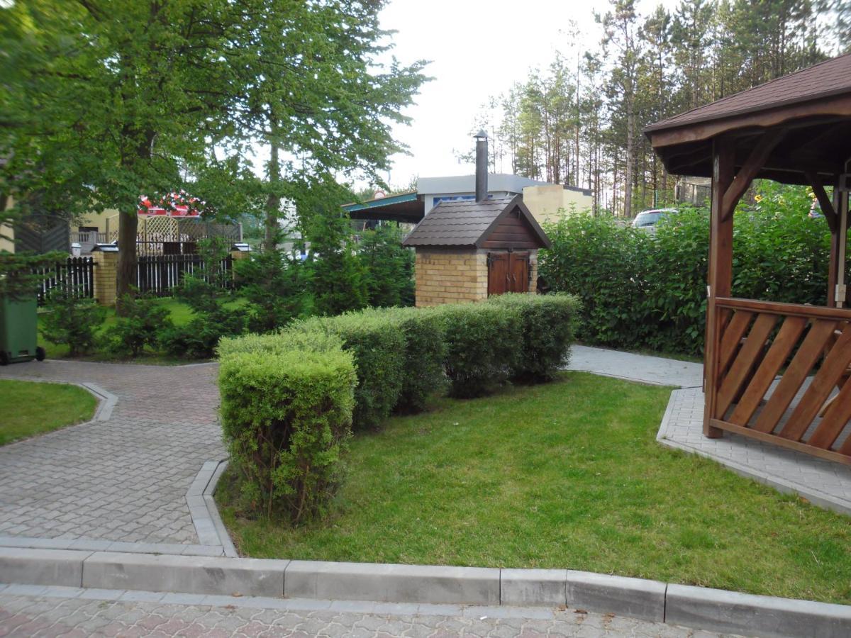Lesny Dwor Aparthotel Mielno  Bagian luar foto