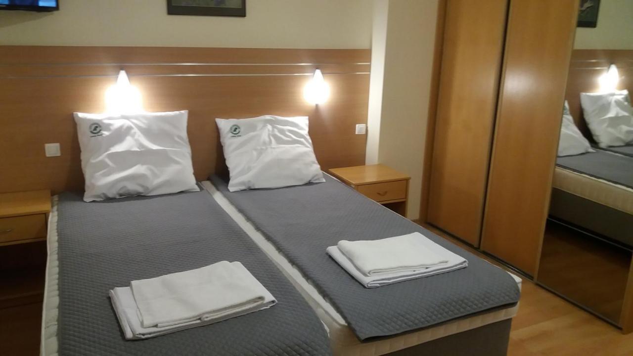 Lesny Dwor Aparthotel Mielno  Bagian luar foto
