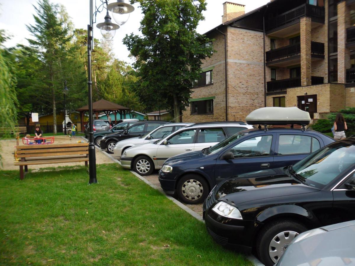 Lesny Dwor Aparthotel Mielno  Bagian luar foto